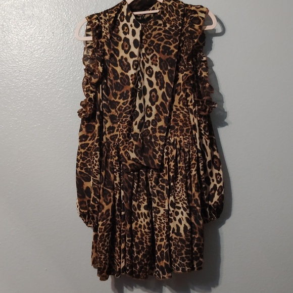 Oh Polly Leopard Print Dress  Open Shoulder Size 2 - Picture 9 of 14